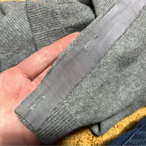 Snow Lotus Vintage Cashmere Button Cardigan In Gray Sz 40 /M/L - Picture 12 of 14